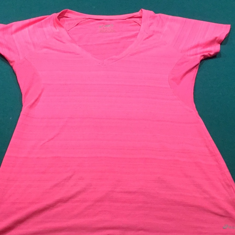 Pink spandex material shirt